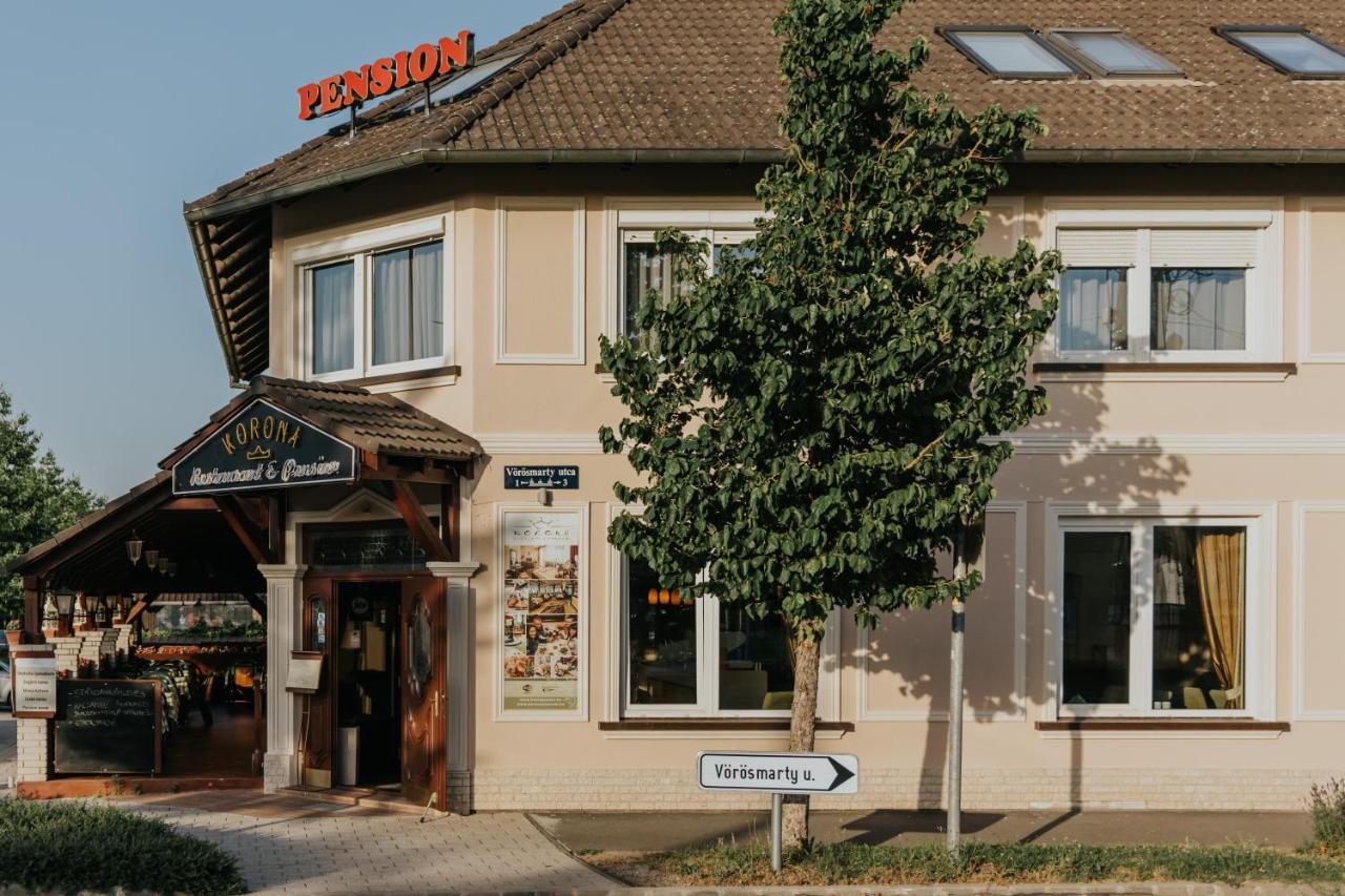Korona Pension And Restaurant Hévíz Kültér fotó
